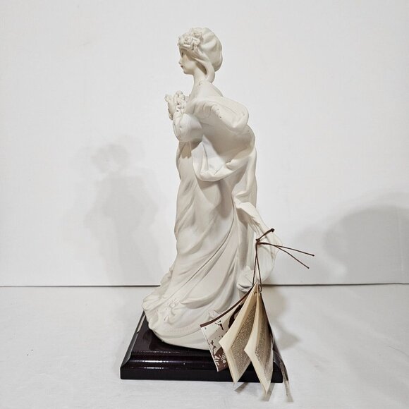 Guiseppe Armani Florence Figure - Lady Holding Fruit - 12" Tall (1986) - Picture 5 of 9